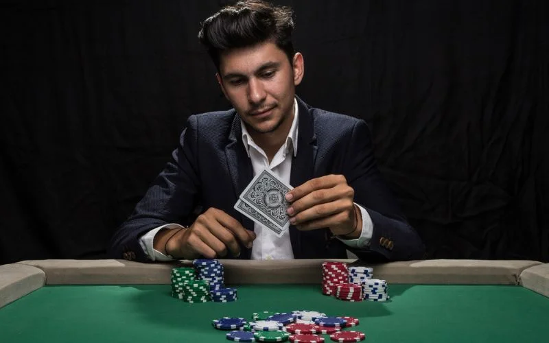 Bluffing in Poker Tournaments