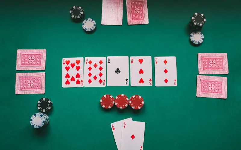 Blackjack vs. Poker